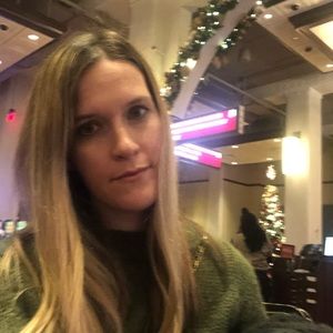 Meet your Posher, Dana